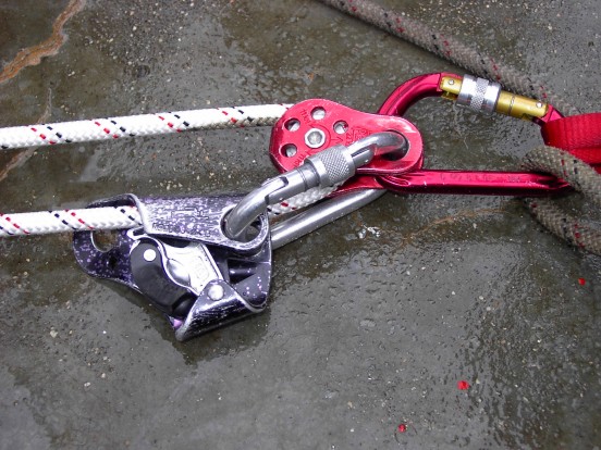 Bombeiros Voluntários de Alcanede organizam formação na área de resgates em grutas