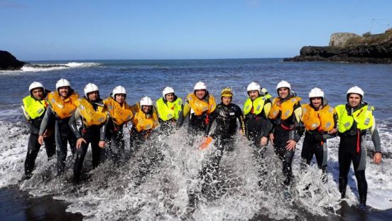 EMIR e Bombeiros Municipais de Machico aprenderam técnicas de sobrevivência no mar