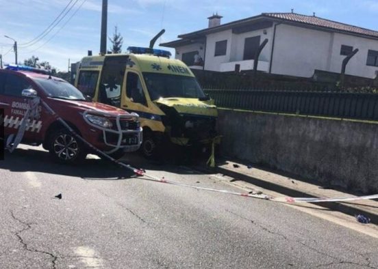 Acidente com ambulância faz um morto e cinco feridos em Famalicão