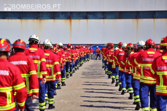 Proteção Civil vai gastar perto de 6 milhões de euros em proteção para bombeiros